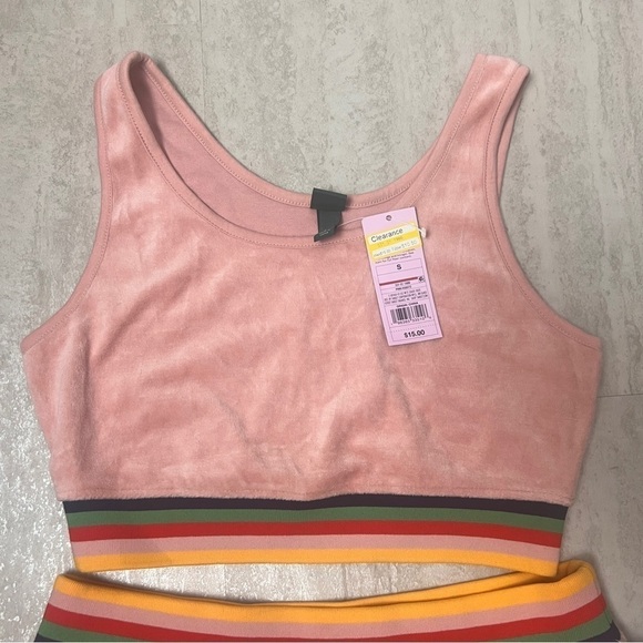 Wild Fable pink velour shorts set - Picture 4 of 10